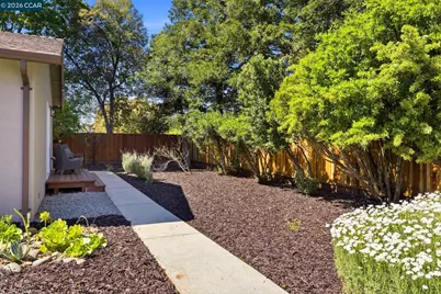 5565 Jasper Ct, Concord, CA 94521 - Photo 29