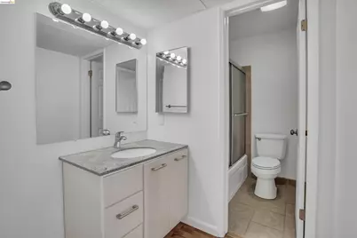 490 Civic Dr #409, Walnut Creek, CA 94596 - Photo 21