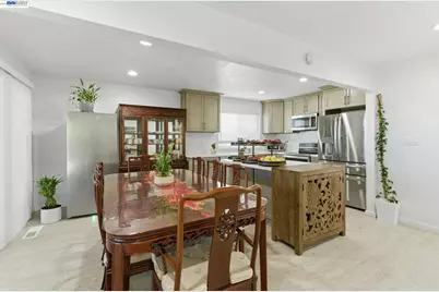 2222 Carmel Ct, Pittsburg, CA 94565 - Photo 9