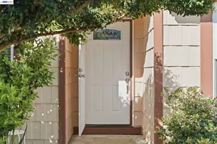 2222 Carmel Ct, Pittsburg, CA 94565 - Photo 3