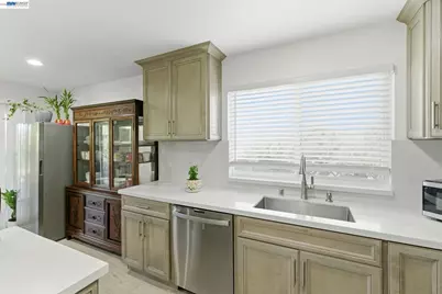 2222 Carmel Ct, Pittsburg, CA 94565 - Photo 11