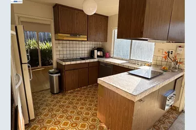 1233 Belknap Ct, Cupertino, CA 95014 - Photo 13