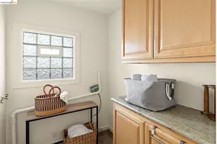 3292 Jordan Rd, Oakland, CA 94602 - Photo 13