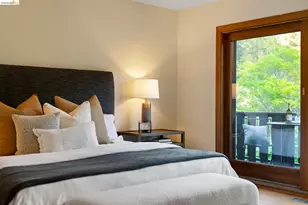 6476 Valley View Rd, Oakland, CA 94611 - Photo 21