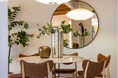 6476 Valley View Rd., Oakland, CA 94611 - Photo 9