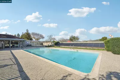 2 Lakeview Ct, Novato, CA 94947 - Photo 31