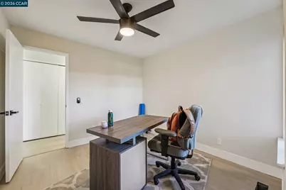 2 Lakeview Ct, Novato, CA 94947 - Photo 29