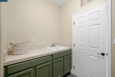 1012 Salt Spray Ter, Hercules, CA 94547 - Photo 33