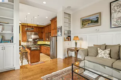 2070 Bush St, San Francisco, CA 94115 - Photo 21