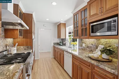 27 Whitehall Dr, Orinda, CA 94563 - Photo 7