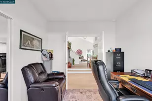 2486 Del Monte Dr, Fairfield, CA 94534 - Photo 21