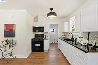2957 73rd Ave, Oakland, CA 94605 - Photo 13