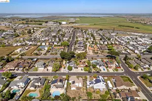 409 Hazelnut Dr, Oakley, CA 94561 - Photo 49