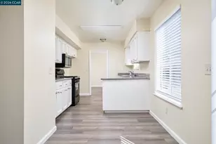 1706 Barton Dr, Fairfield, CA 94534 - Photo 5