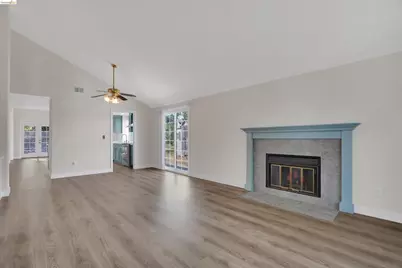 2921 Honeysuckle Cir, Antioch, CA 94531 - Photo 13