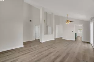 2921 Honeysuckle Cir, Antioch, CA 94531 - Photo 15