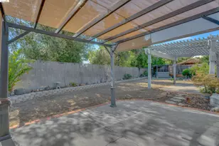 2921 Honeysuckle Cir, Antioch, CA 94531 - Photo 45