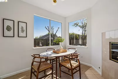 2004 Fries Ct, Martinez, CA 94553 - Photo 23