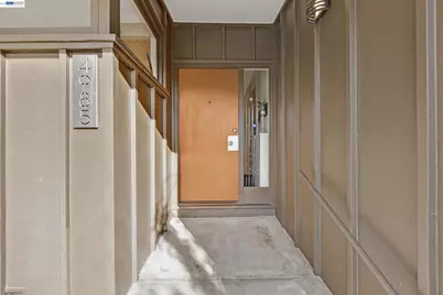 4985 Hedge Ln, Oakland, CA 94602 - Photo 5