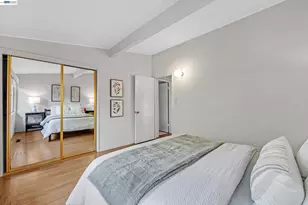 4985 Hedge Ln, Oakland, CA 94602 - Photo 17