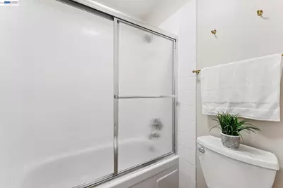 1159 Admiralty Ln, Alameda, CA 94502 - Photo 23