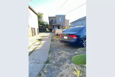 381A, 381B, 383 34th St, Richmond, CA 94804 - Photo 3