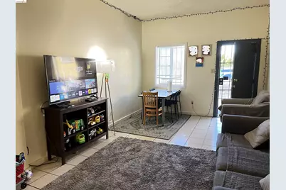 381A, 381B, 383 34th St, Richmond, CA 94804 - Photo 9