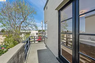 2306 Ivy Dr, Oakland, CA 94606 - Photo 41