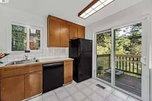 5982 Ascot Dr, Oakland, CA 94611 - Photo 13