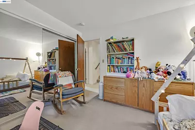 5982 Ascot Dr, Oakland, CA 94611 - Photo 25