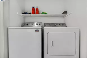 5982 Ascot Dr, Oakland, CA 94611 - Photo 19