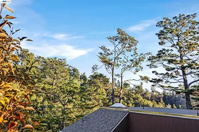 5982 Ascot Dr, Oakland, CA 94611 - Photo 33