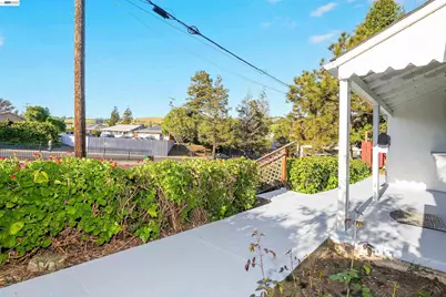 387 Tennyson Rd, Hayward, CA 94544 - Photo 9
