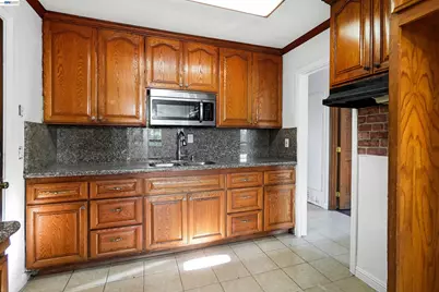 387 Tennyson Rd, Hayward, CA 94544 - Photo 37