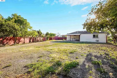387 Tennyson Rd, Hayward, CA 94544 - Photo 41