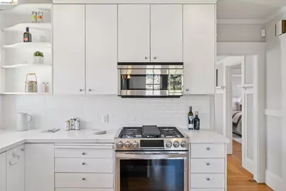 1524 Hampel St, Oakland, CA 94602 - Photo 23