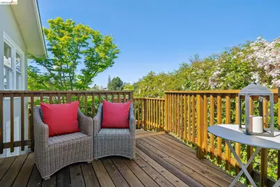 1524 Hampel St, Oakland, CA 94602 - Photo 37