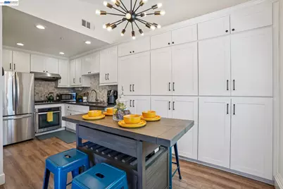 1255 Los Robles Ave #9, Pasadena, CA 91104 - Photo 1