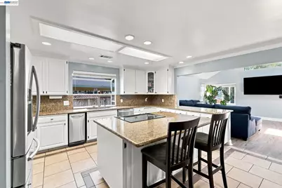 31262 San Andreas Dr, Union City, CA 94587 - Photo 13