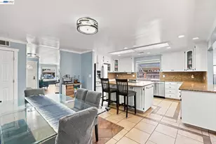 31262 San Andreas Dr, Union City, CA 94587 - Photo 9