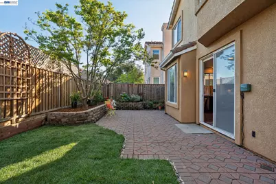 321 Ratto Rd, Alameda, CA 94502 - Photo 17