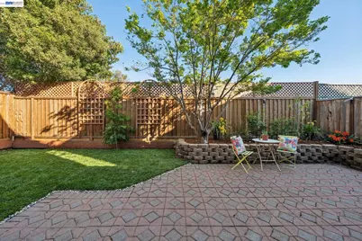 321 Ratto Rd, Alameda, CA 94502 - Photo 33