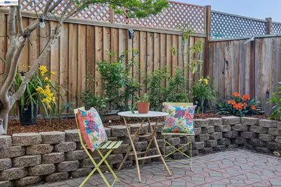 321 Ratto Rd, Alameda, CA 94502 - Photo 35