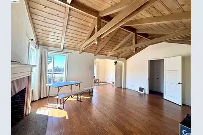 4101 Mountain View Ave, Oakland, CA 94605 - Photo 5