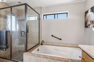 6424 Vagedes, Fresno, CA 93711 - Photo 5