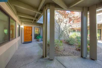 600 Terra California Dr #4, Walnut Creek, CA 94595 - Photo 5