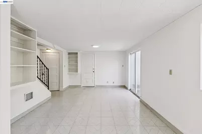 2811 Yosemite Ave, Alameda, CA 94501 - Photo 23
