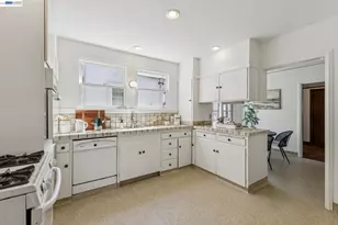 2811 Yosemite Ave, Alameda, CA 94501 - Photo 17