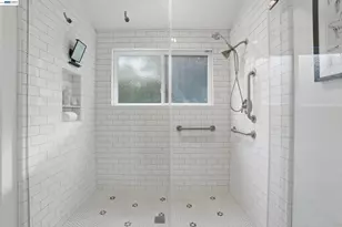 2402 Royal Oaks Dr, Alamo, CA 94507 - Photo 25