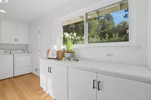 2402 Royal Oaks Dr, Alamo, CA 94507 - Photo 17